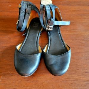 Frye Ankle Strap Ballet Flats sz 9